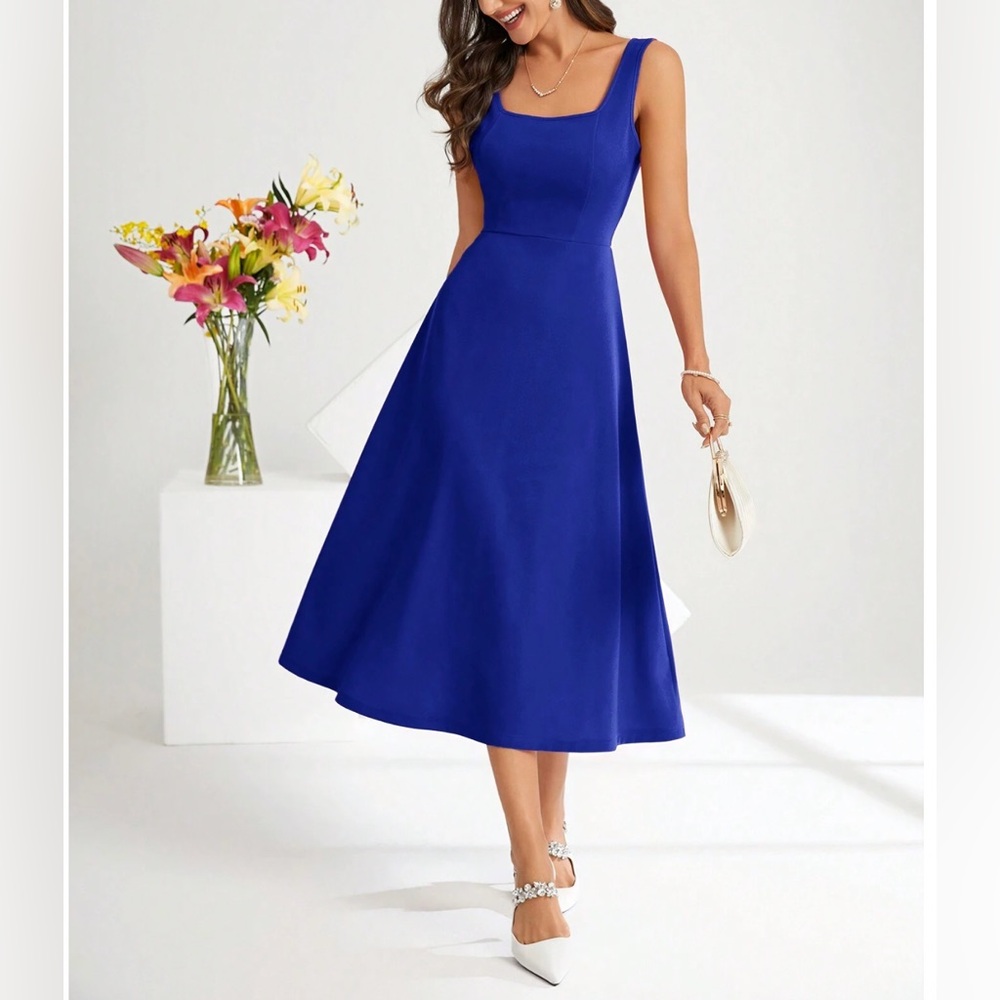 Sleeveless A-Line Midi Dress With Square Neckline Blue